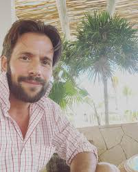 VIDEO : Schianto aereo muore attore Christian Oliver insieme alle figlie