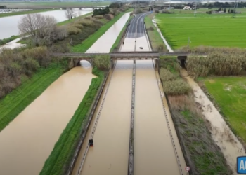 VIDEO: Chiusa per allagamenti la Firenze-Pisa-Livorno, le immagini impressionanti dal drone